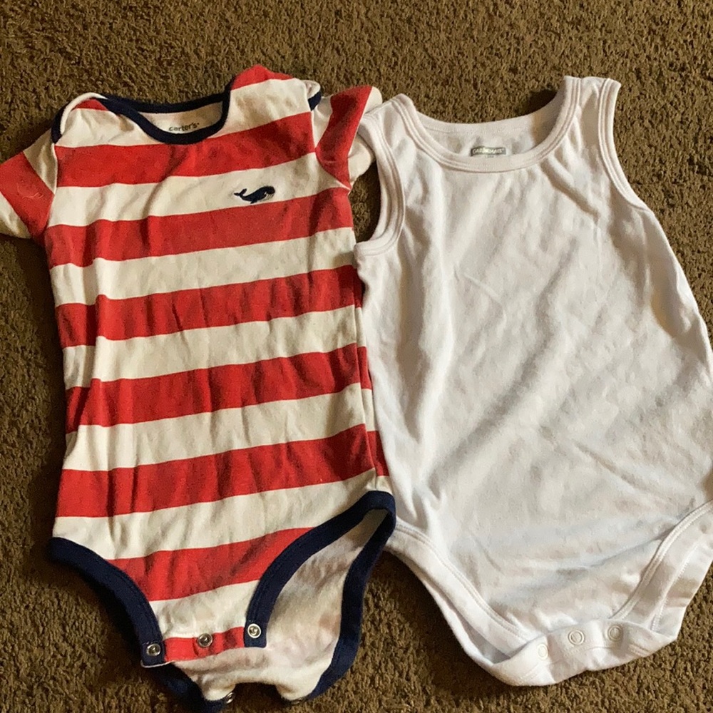 2 pack of Onesies.
